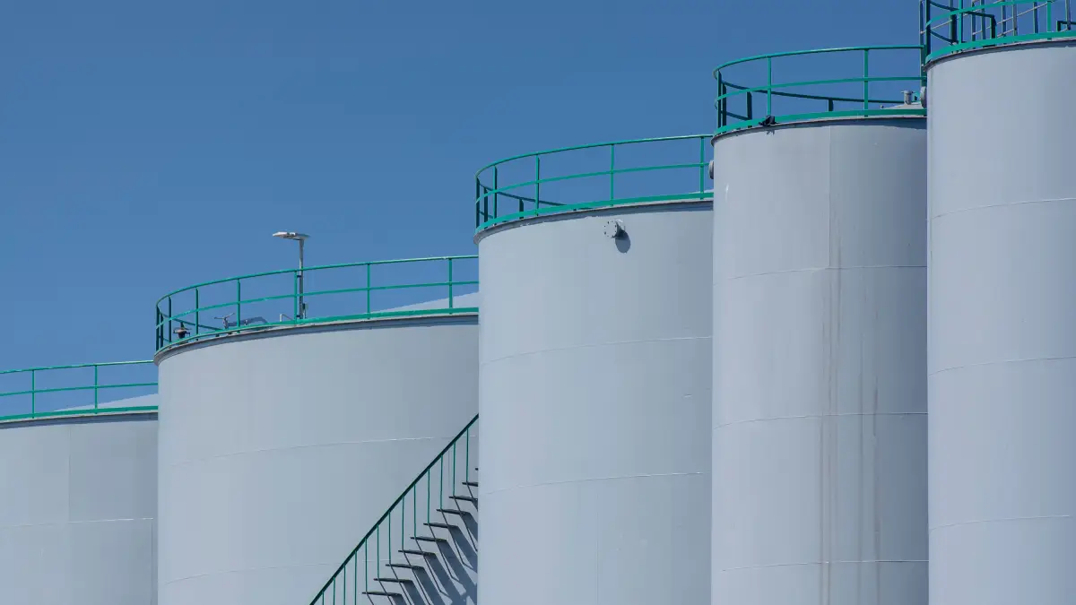 tanklining-industriele-opslagtank Industriële opslagtanks waarbij een beschermende tanklining kan worden toegepast